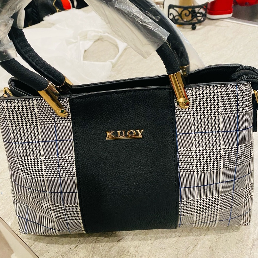 BRAND NEW! large Black with plaid